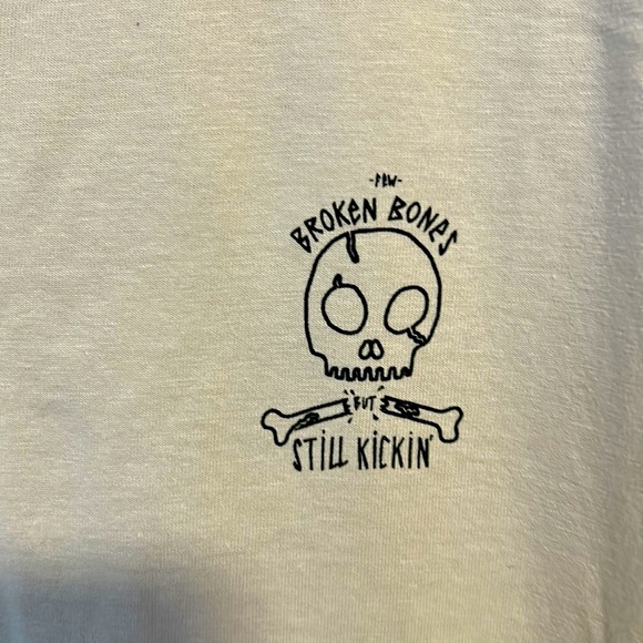 H&M T-shirt - Picture 2 of 3